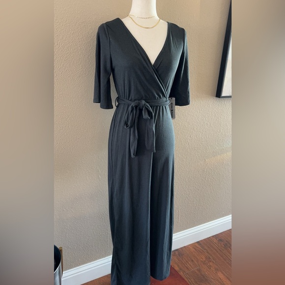 Ribbed wide leg jumpsuit in black - Picture 5 of 9